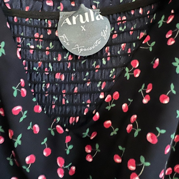 ARULA Black Cherry Print Dress
EEUC
Women’s Size X - Picture 2 of 4